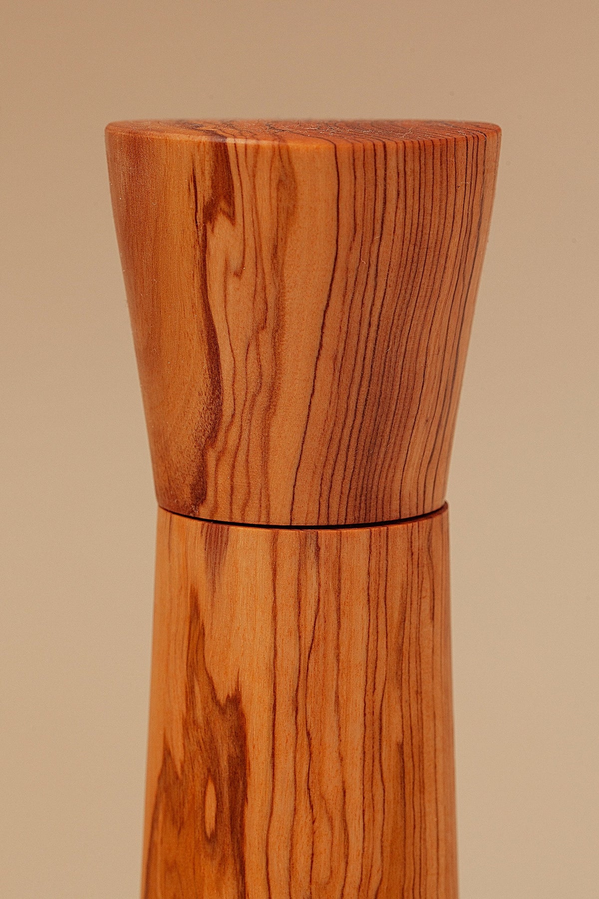 Molinillos de madera de olivo