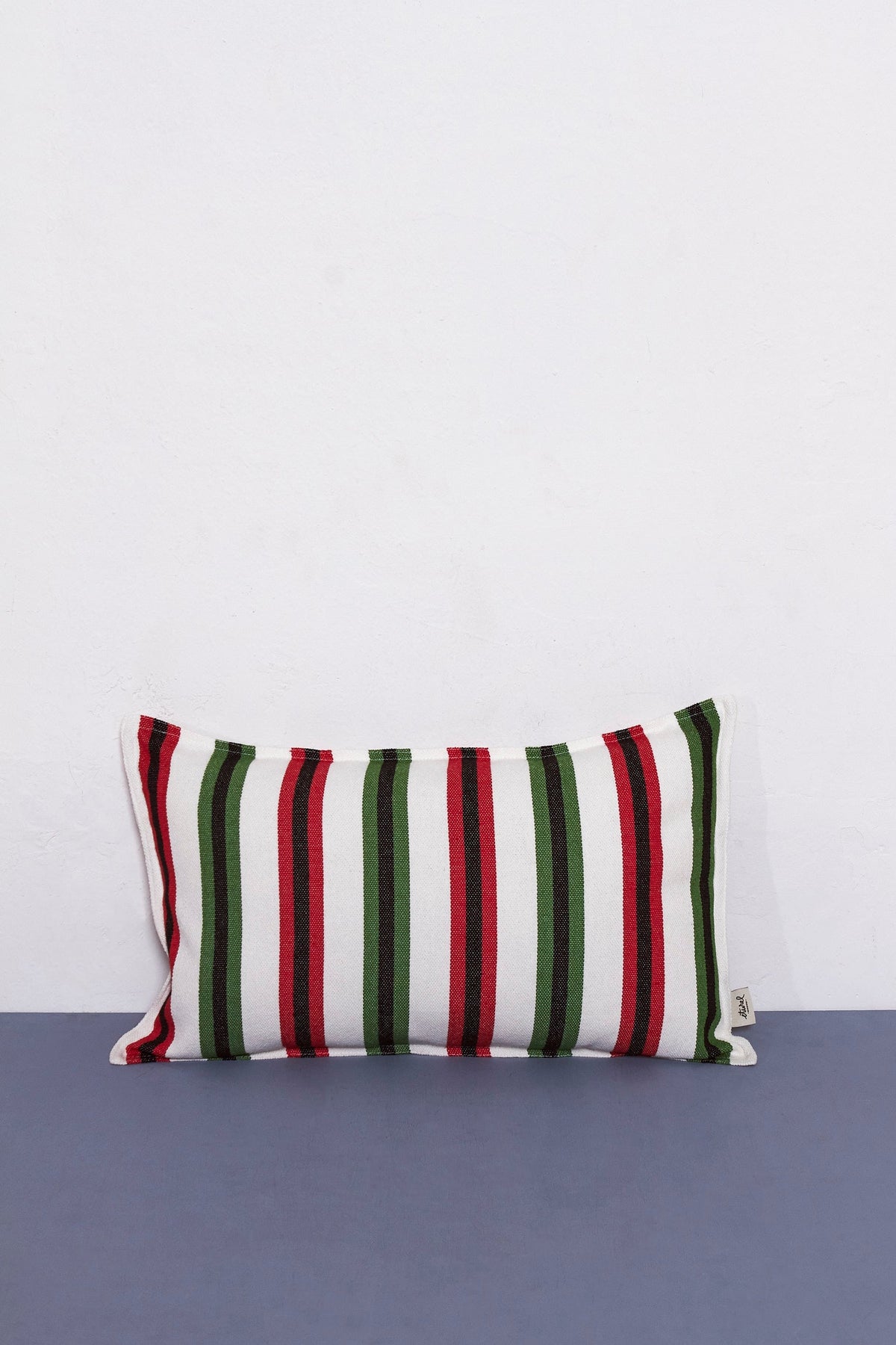 Funda cojín tejido canario verde y rojo 30cmx50cm