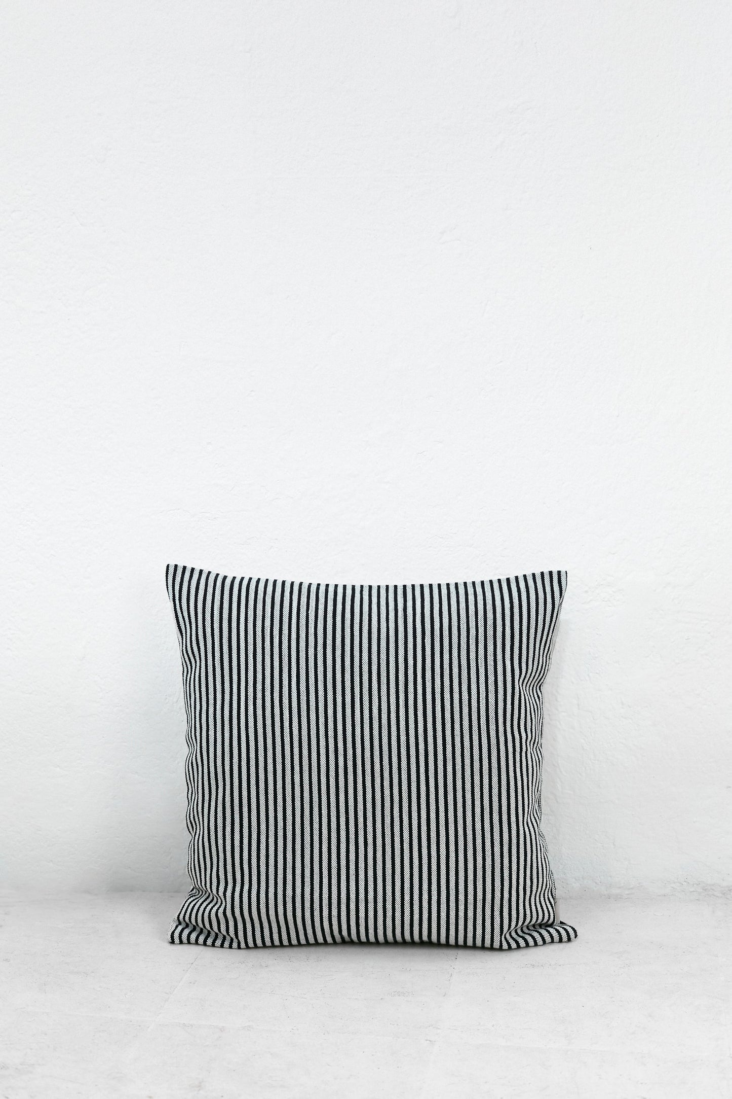 Funda cojín loneta estribera negro 50cmx50cm