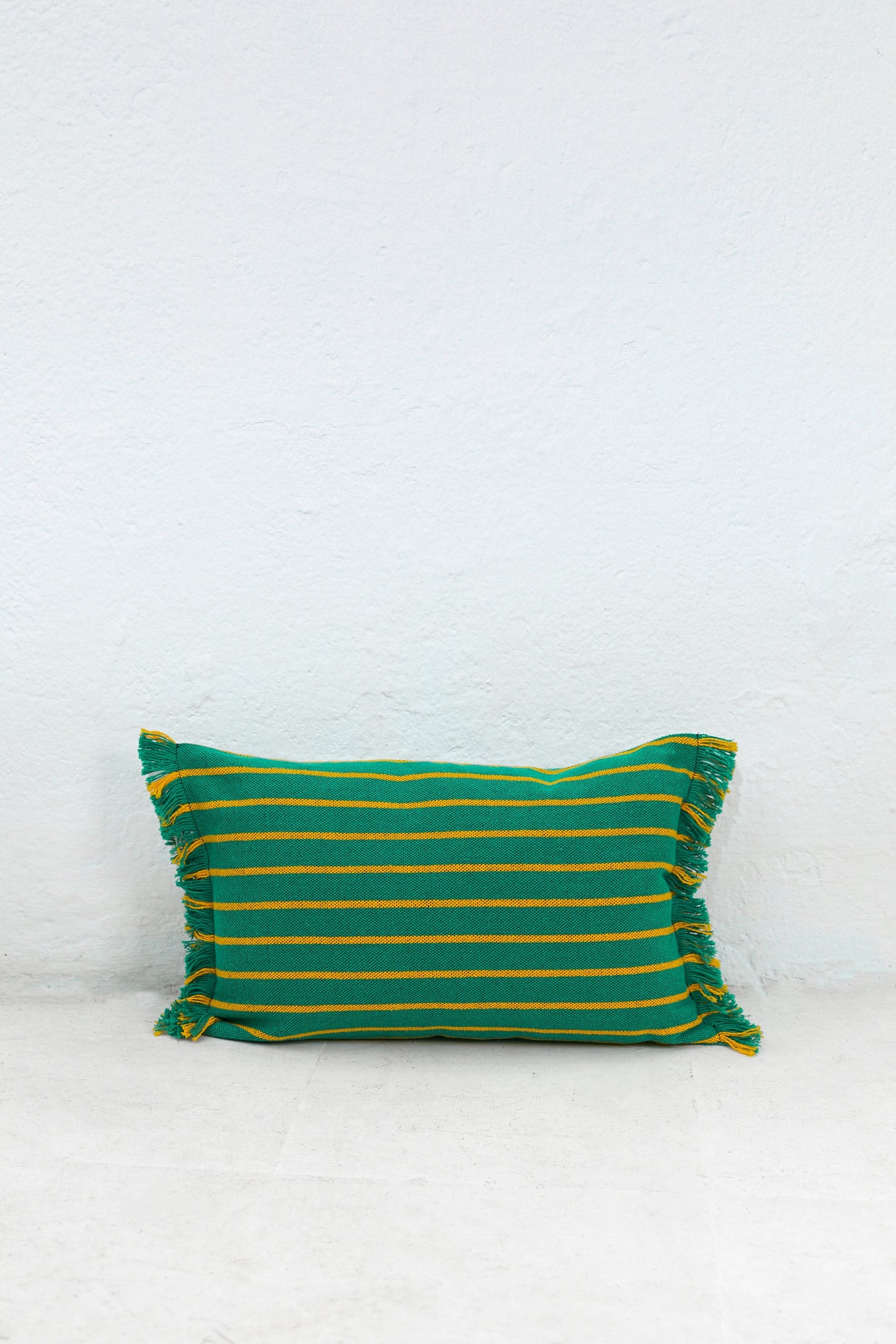 Funda cojín rayas granada verde 30cmx45cm