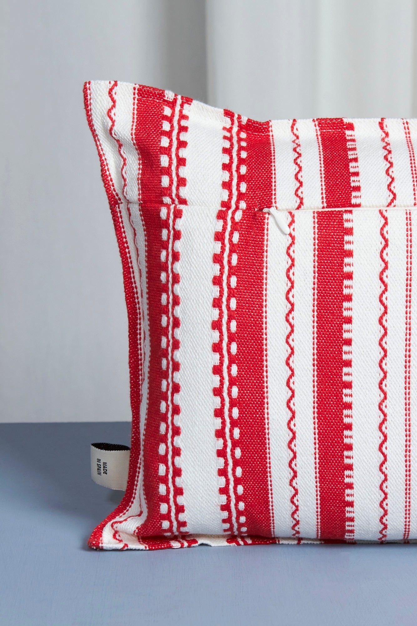 Funda cojín alpujarra blanco y rojo 30cmx50cm