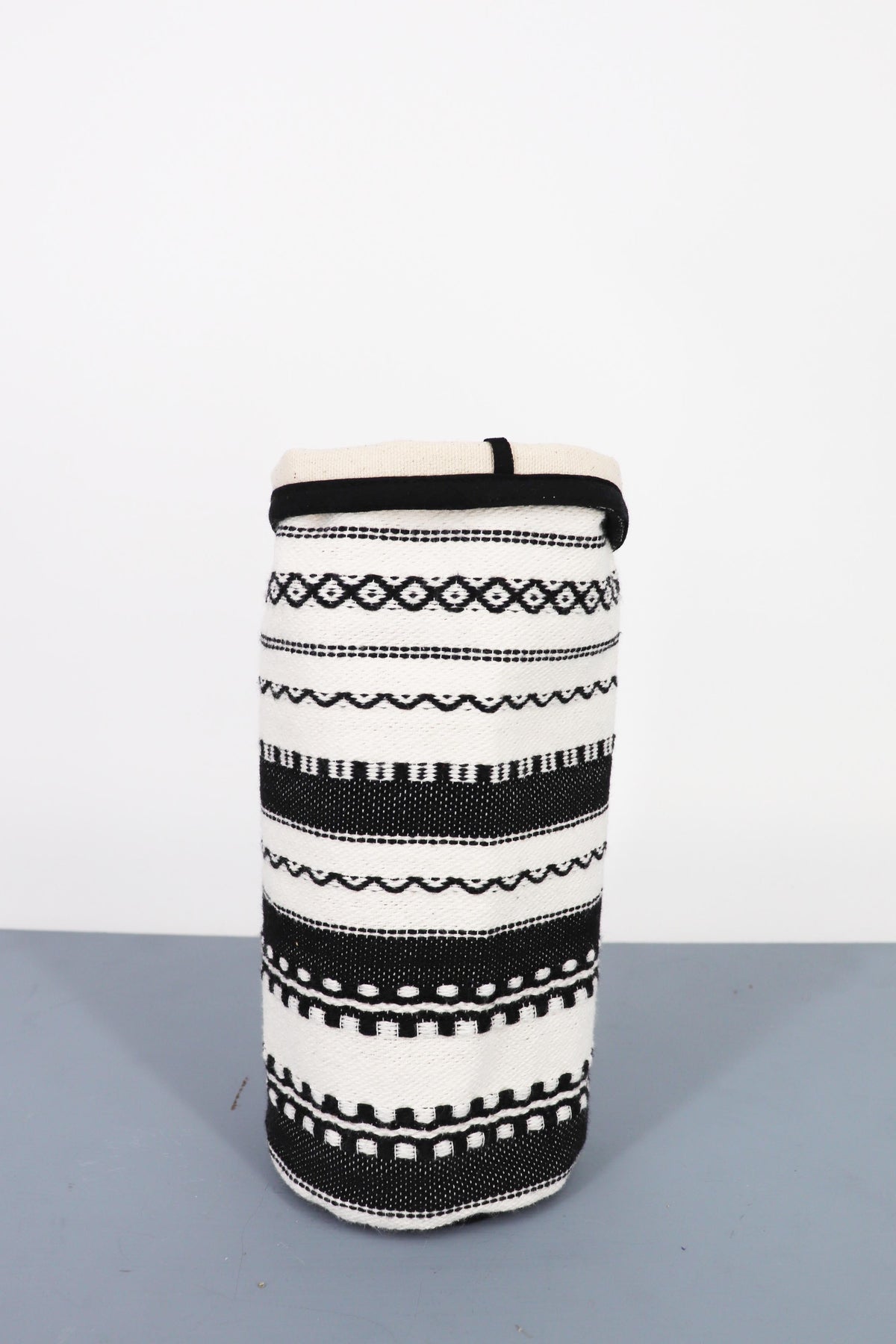Funda Jarrón M Alpujarra negra y blanca