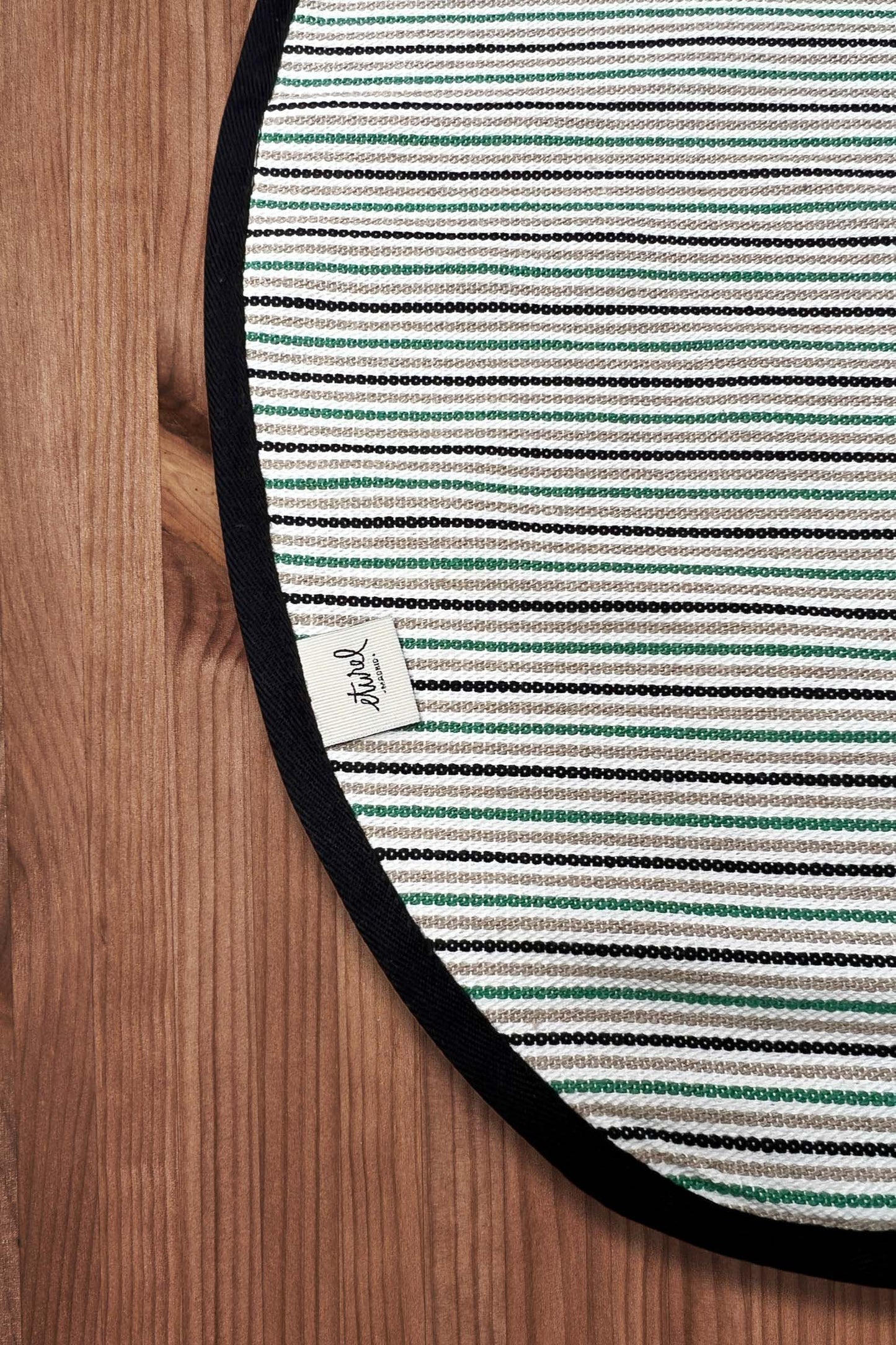 Cubre jamón tejido canario verde y beige