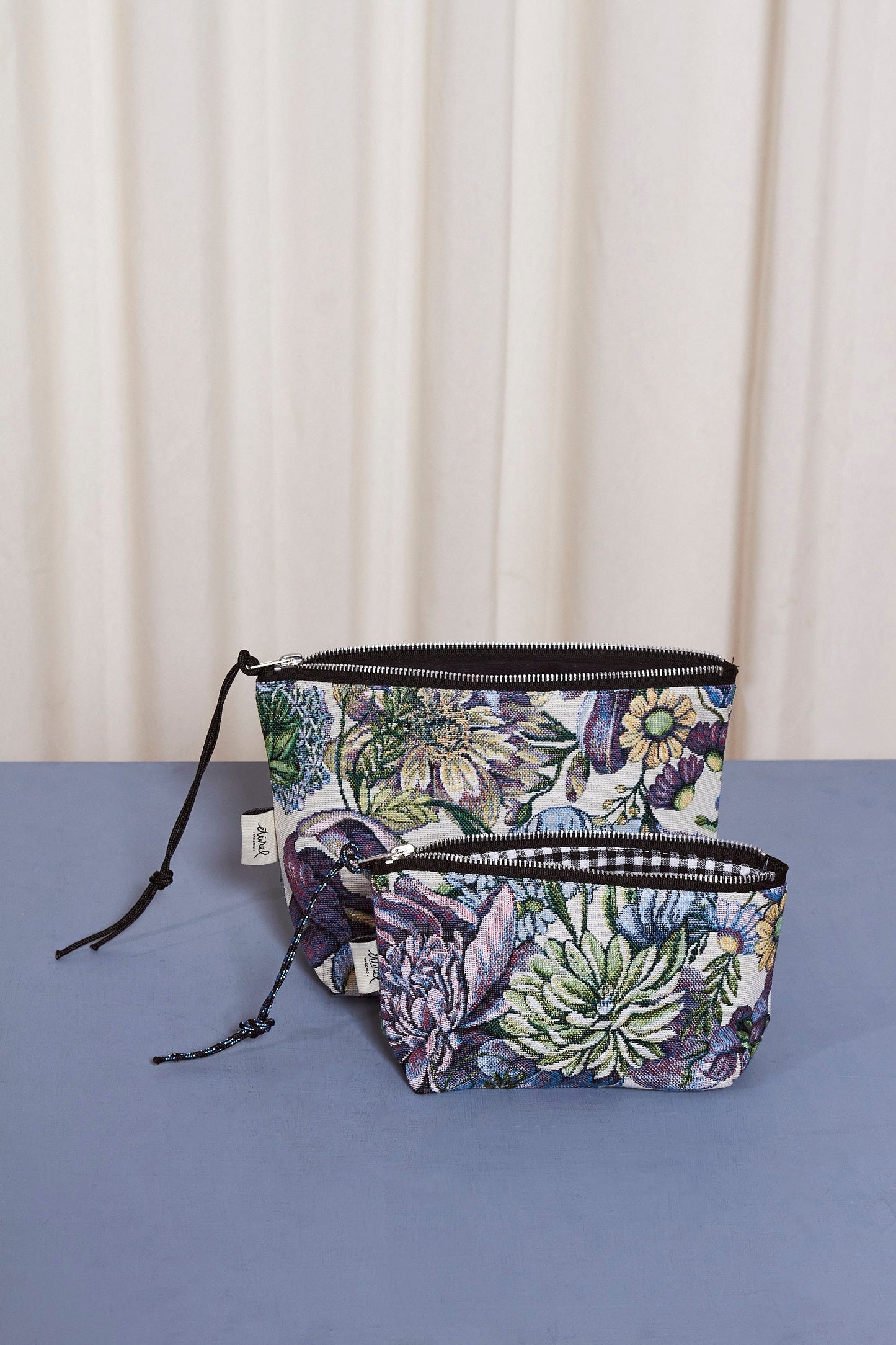 Neceser/estuche tejido jacquard flores crisantemos azules