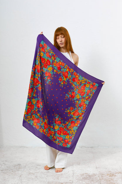 Pañuelo portugués flores morado