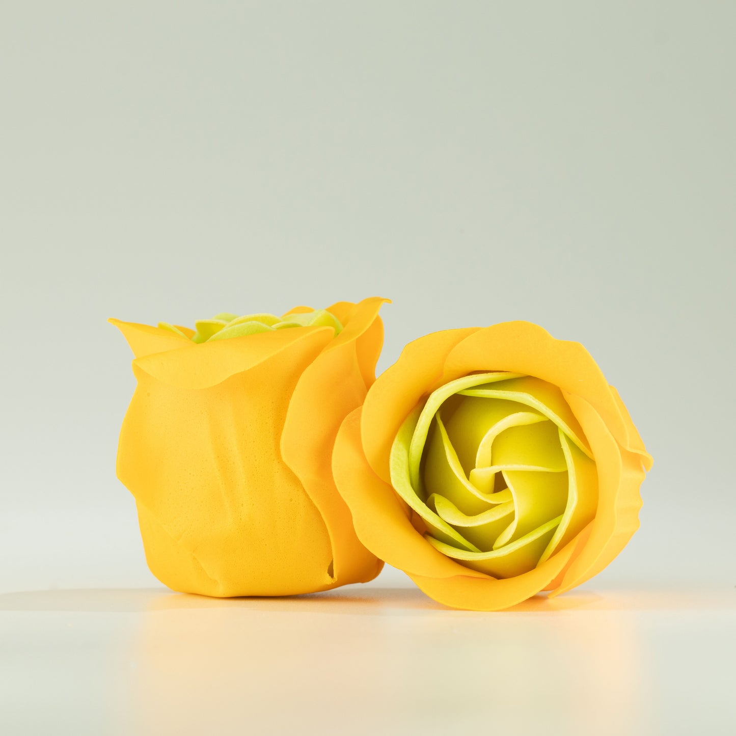 Set de 3 flores de Jabón caja corazón - rosas primavera