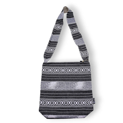 Bosses Jacquard Naturals – Caravana Urbana – Bossa Tote Nòmada