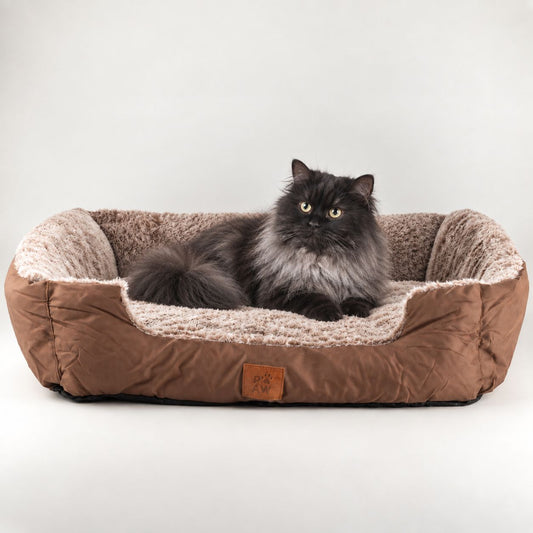 Cama tipo oso de peluche para gatos mediana