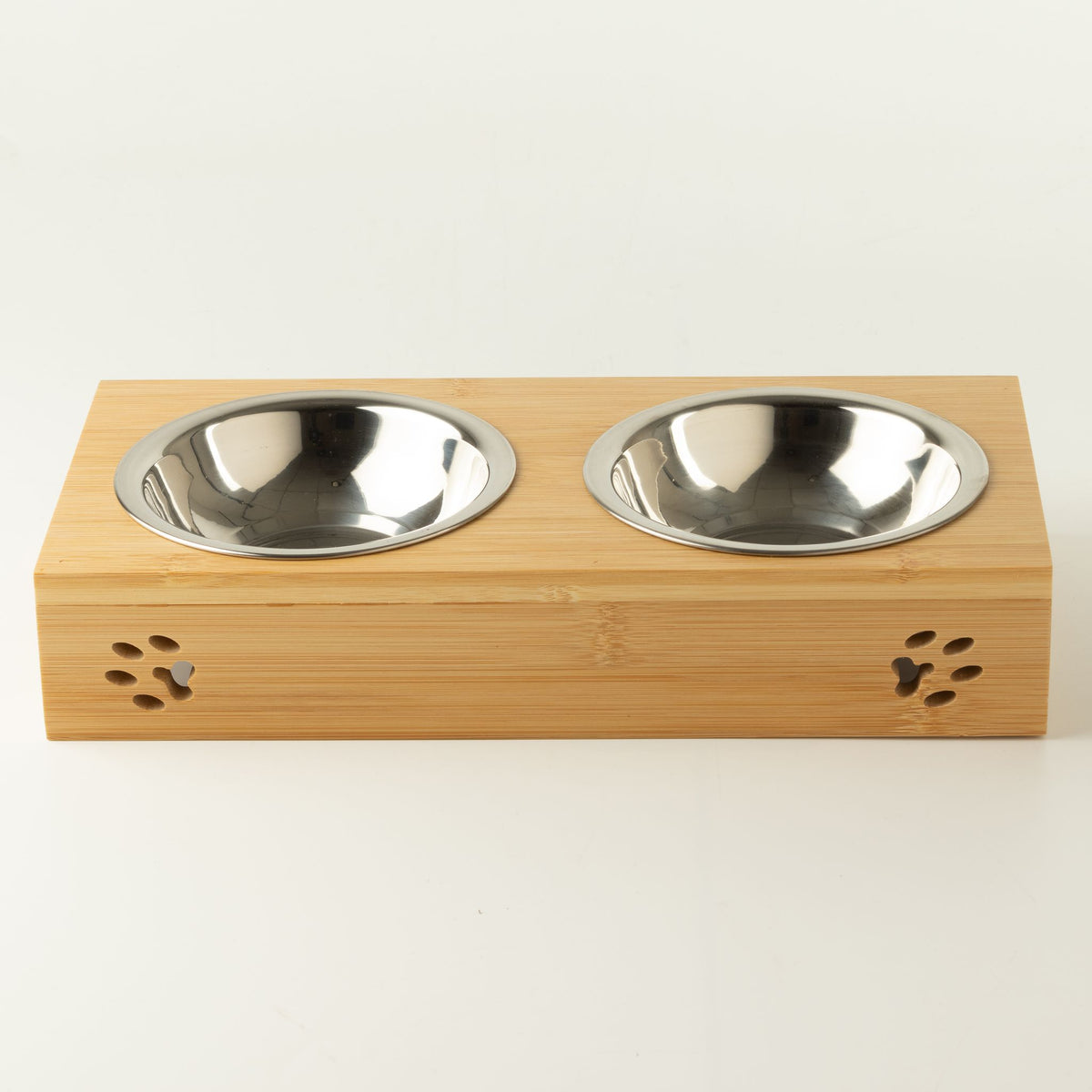 Cuencos dobles de acero inoxidable en soporte de madera para mascotas