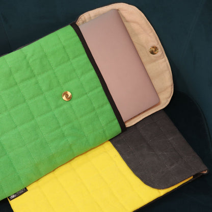 Funda enconxada per a portàtil - Verd granota - Rentat a la pedra de 14oz