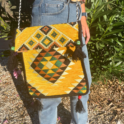 Bossa Kilim Messenger Festival groga