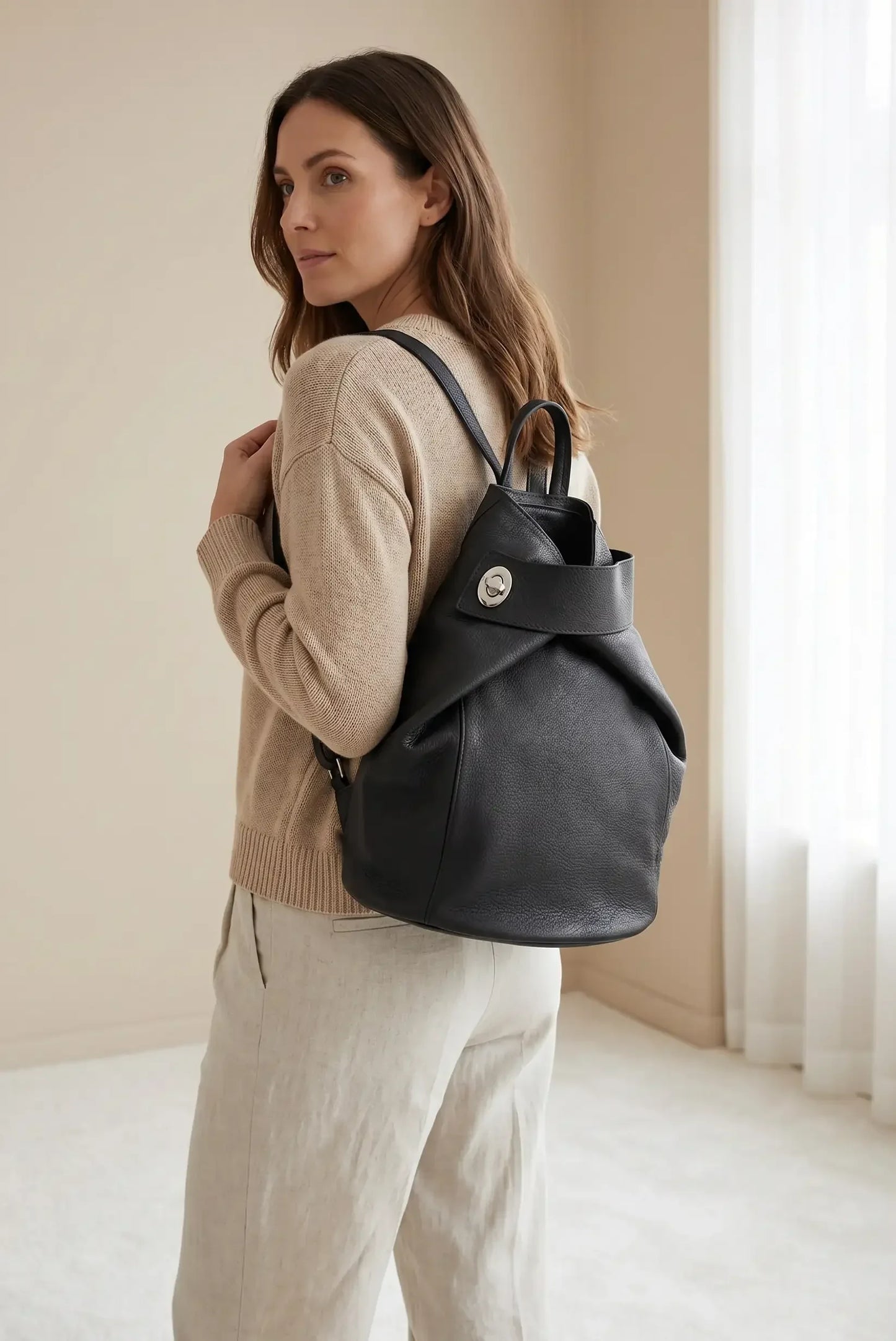 Mochila mujer grande piel pirámide