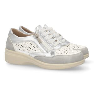 Zapatillas mujer cuña con cremallera y calados color plata